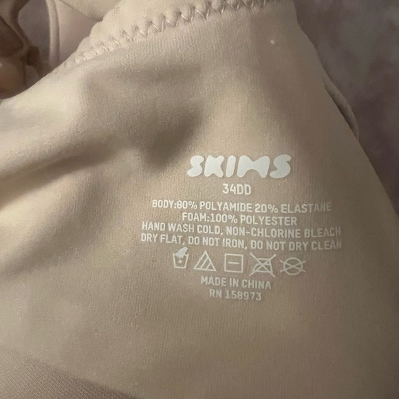 SKIMS T-SHIRT BRA - Picture 3 of 3
